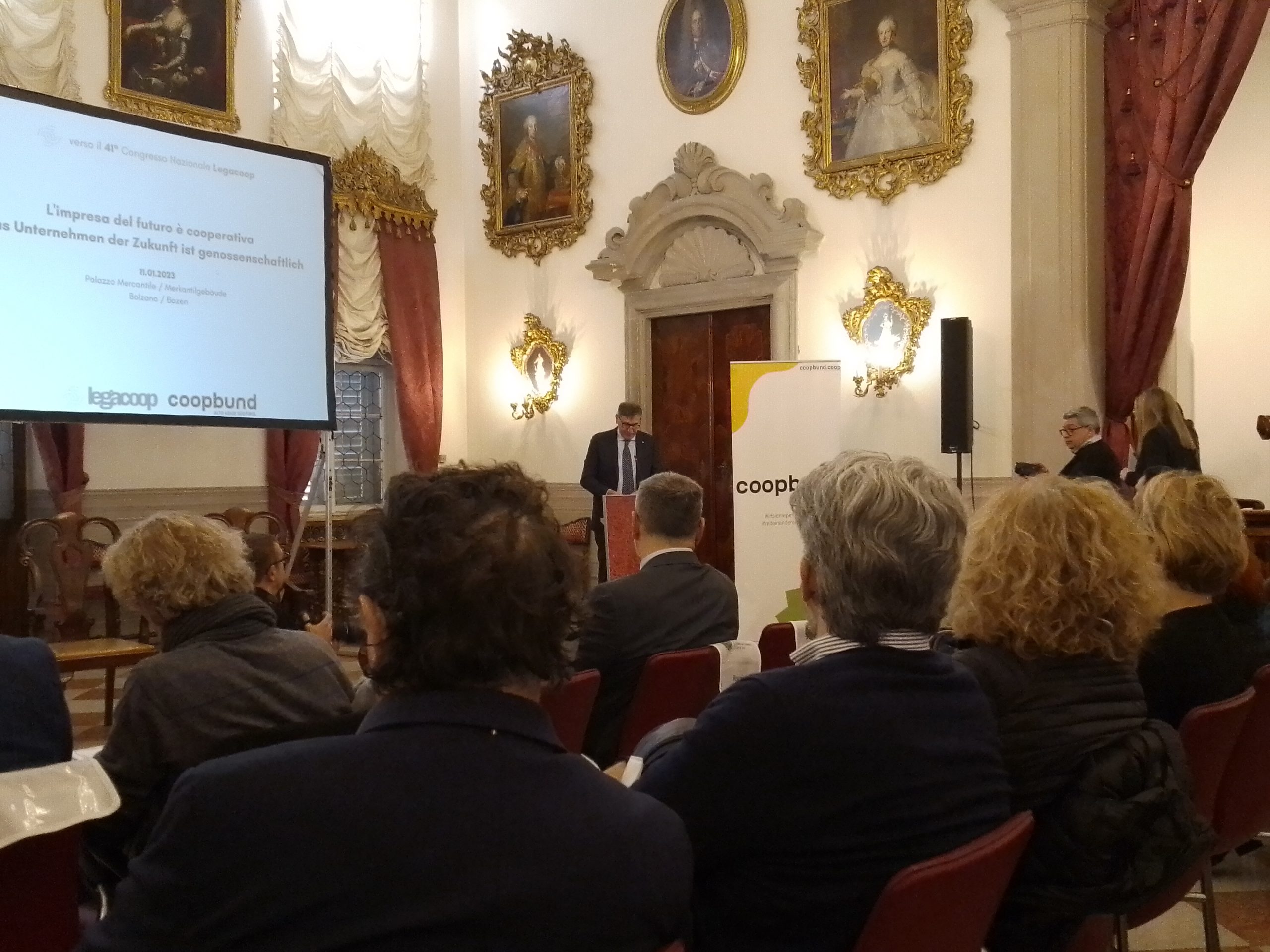 “L’impresa del futuro è cooperativa”